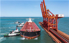 套爾河港區鋁土礦轉運創佳績